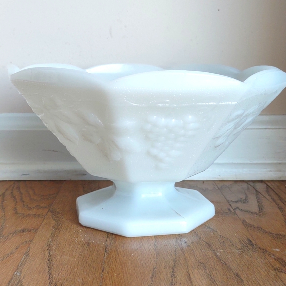 Vintage Anchor Hocking Milk Glass Footed Bowl